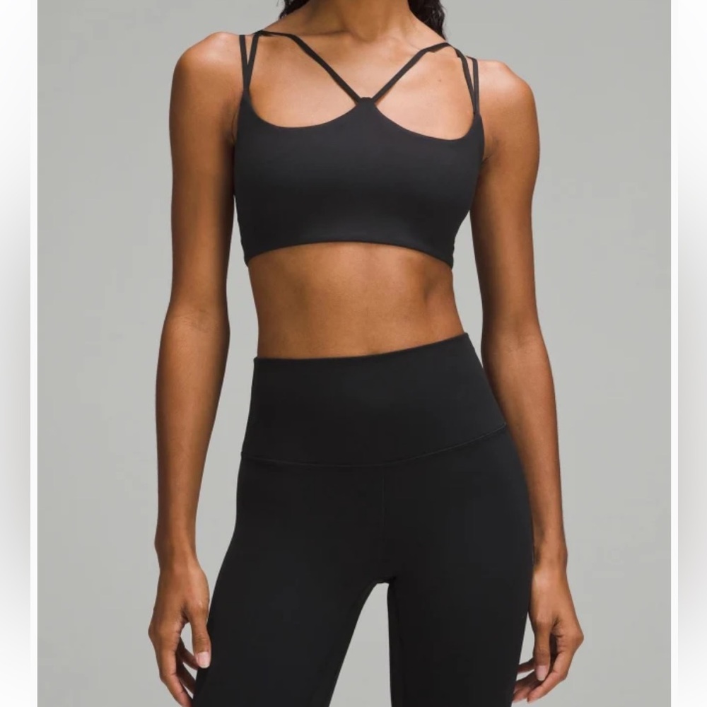 NWT Lululemon Ribbed Strappy Yoga Bra
